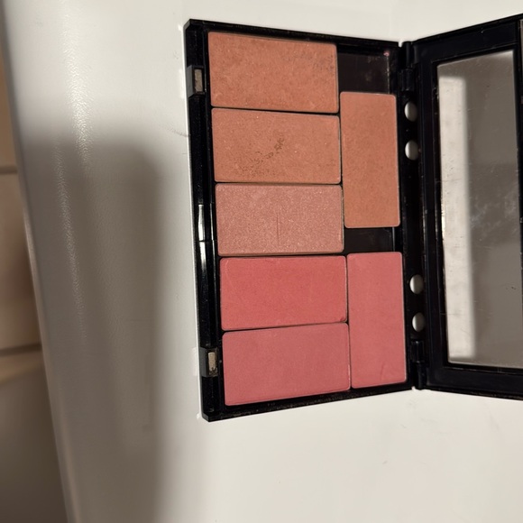 💯Trish McEvoy Deluxe Case showing Bronzer & Blush kit! *each is sold separately! - Picture 5 of 6